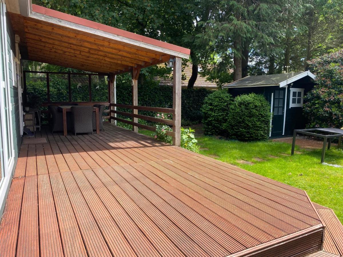 Ruim Privacyvol Chalet Met Overdekt Terras エルメロ エクステリア 写真